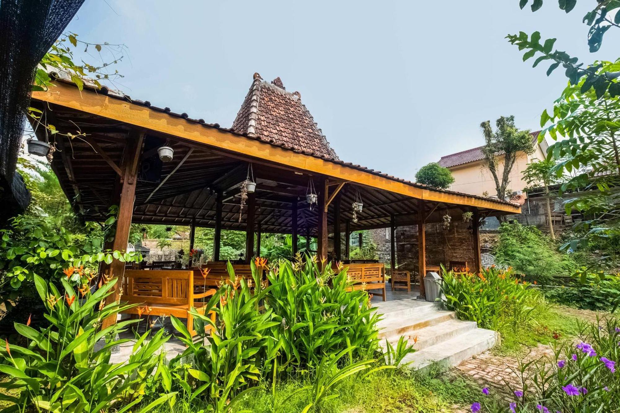 Oyo 3562 Pondok Inspirasi Minggir Klangkapang Екстер'єр фото
