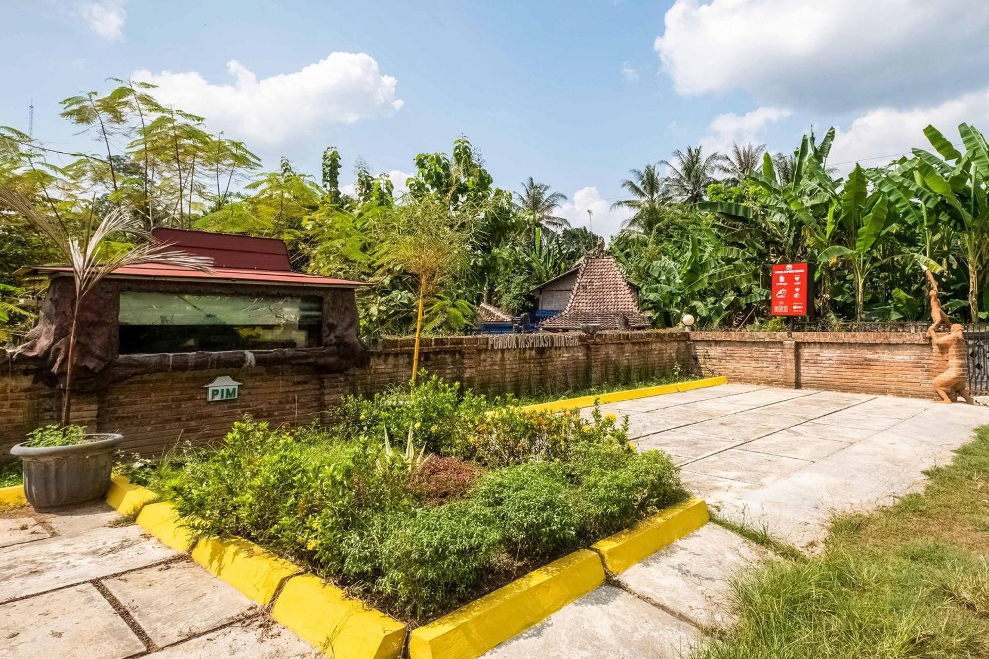 Oyo 3562 Pondok Inspirasi Minggir Klangkapang Екстер'єр фото