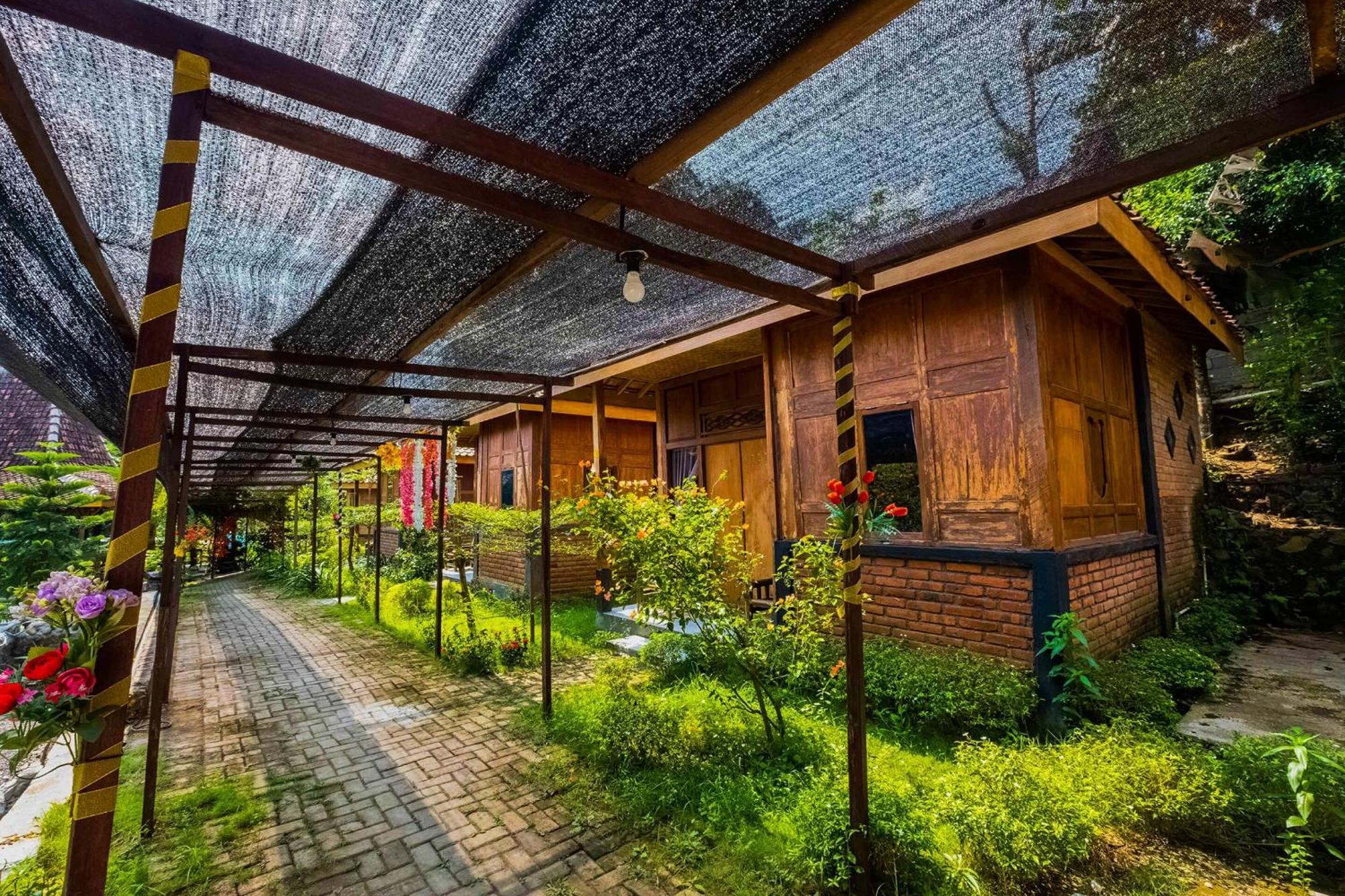 Oyo 3562 Pondok Inspirasi Minggir Klangkapang Екстер'єр фото